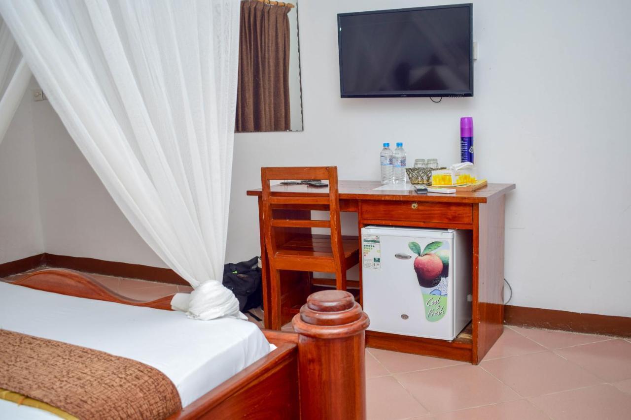 Amaan Ocean Hotel Kihinani Bububu Exterior foto